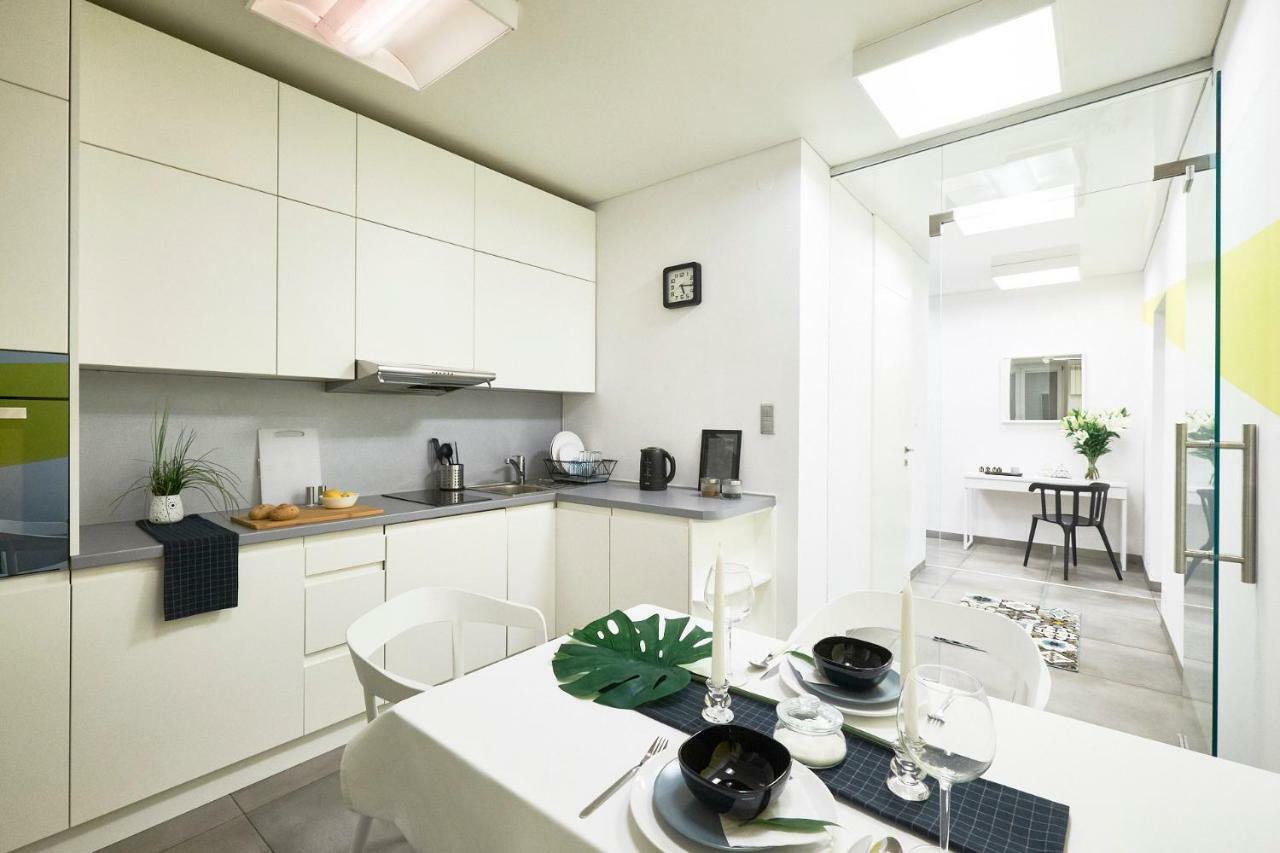 Xavier Boutique Apartment Warsaw Exterior photo
